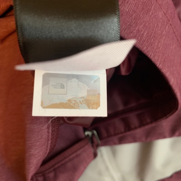 Women’s North Face Jacket - Picture 6 of 6